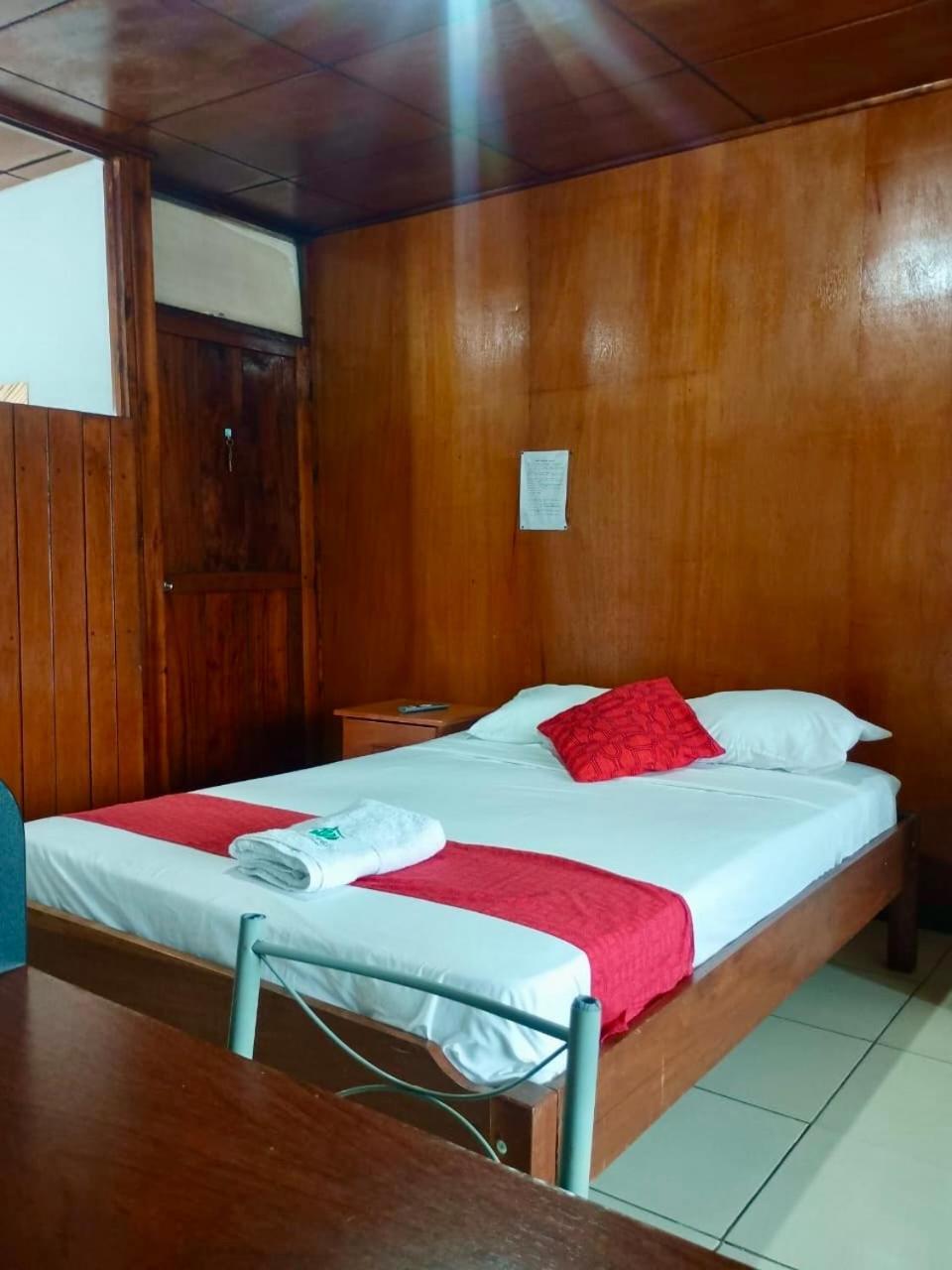 Hospedaje Casa Amazonica Iquitos Extérieur photo